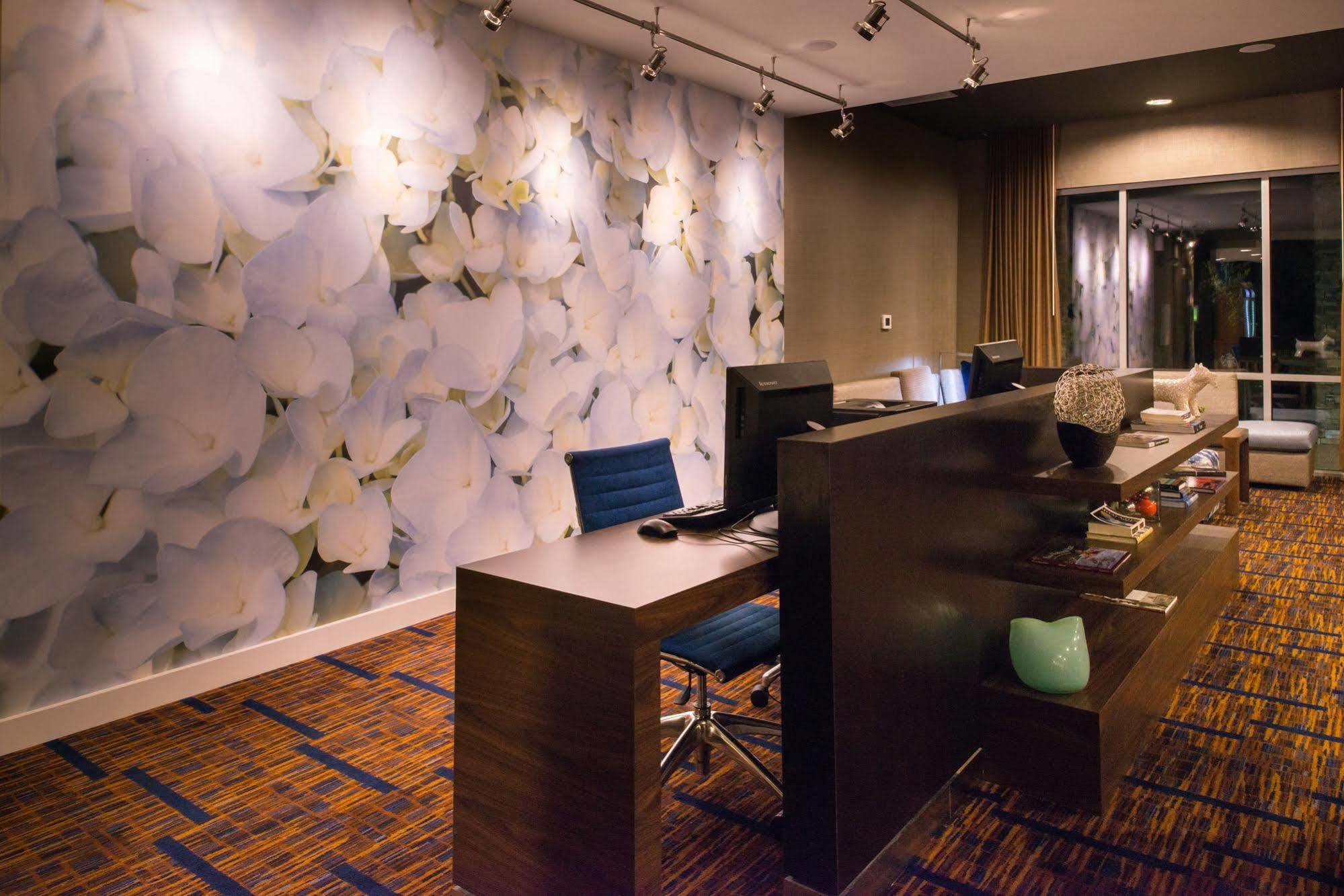 คอร์ตยาร์ด ฮอต สปริงส์ Hotel ฮอตสปริงส์ ภายนอก รูปภาพ