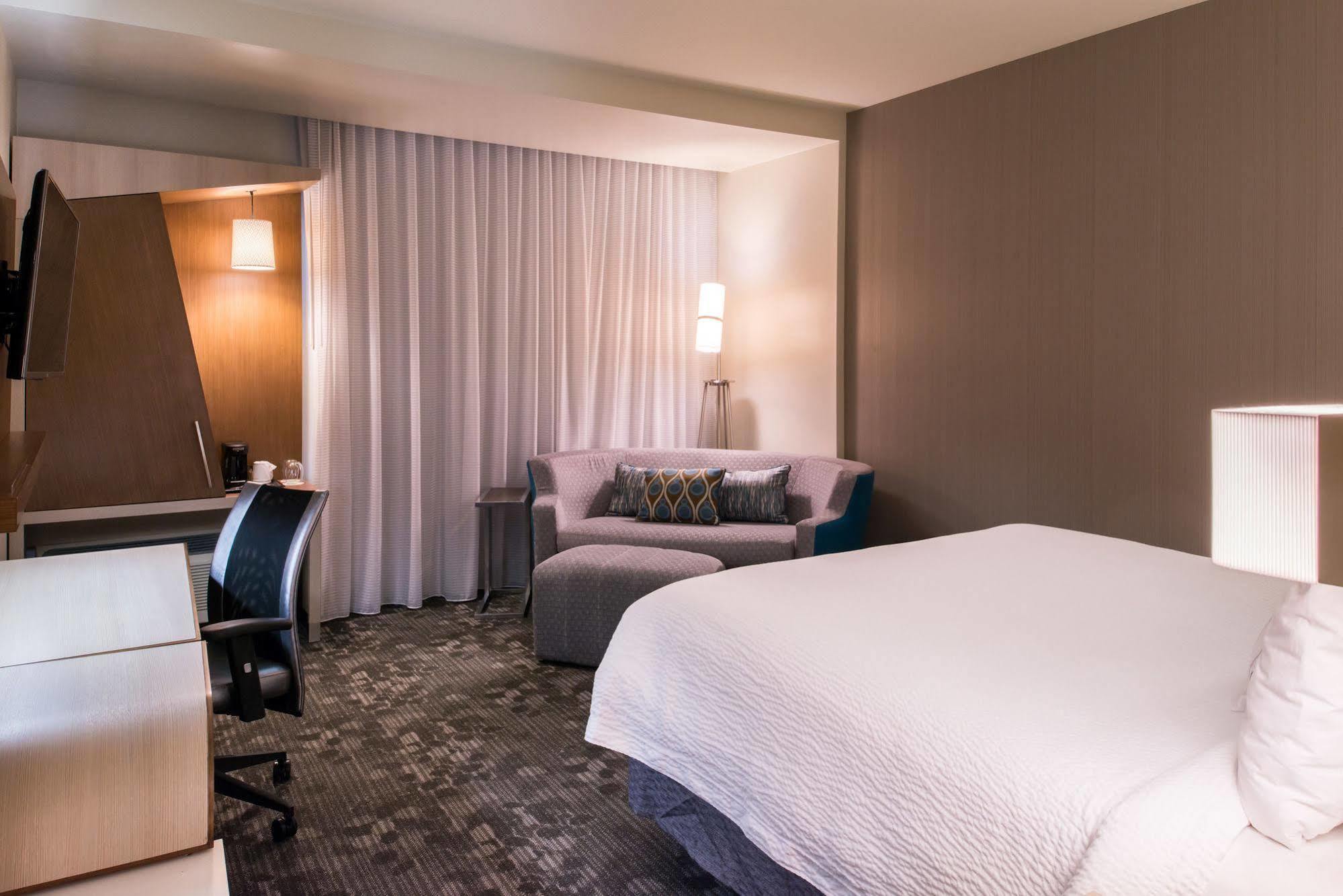 คอร์ตยาร์ด ฮอต สปริงส์ Hotel ฮอตสปริงส์ ภายนอก รูปภาพ